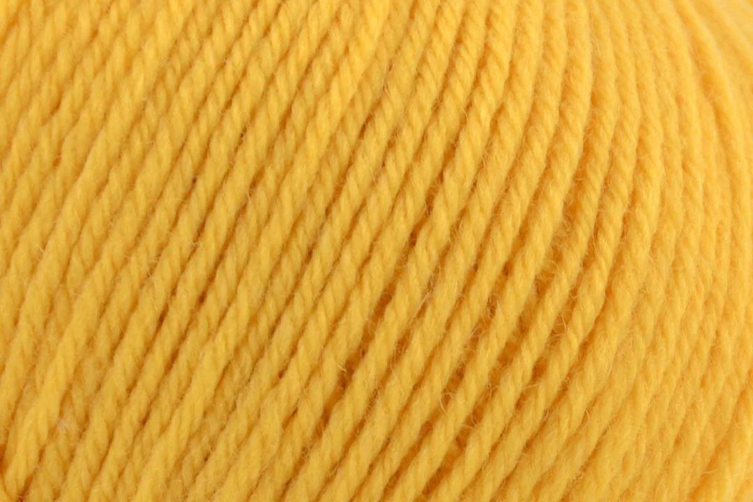 Universal Yarn Deluxe Worsted Superwash