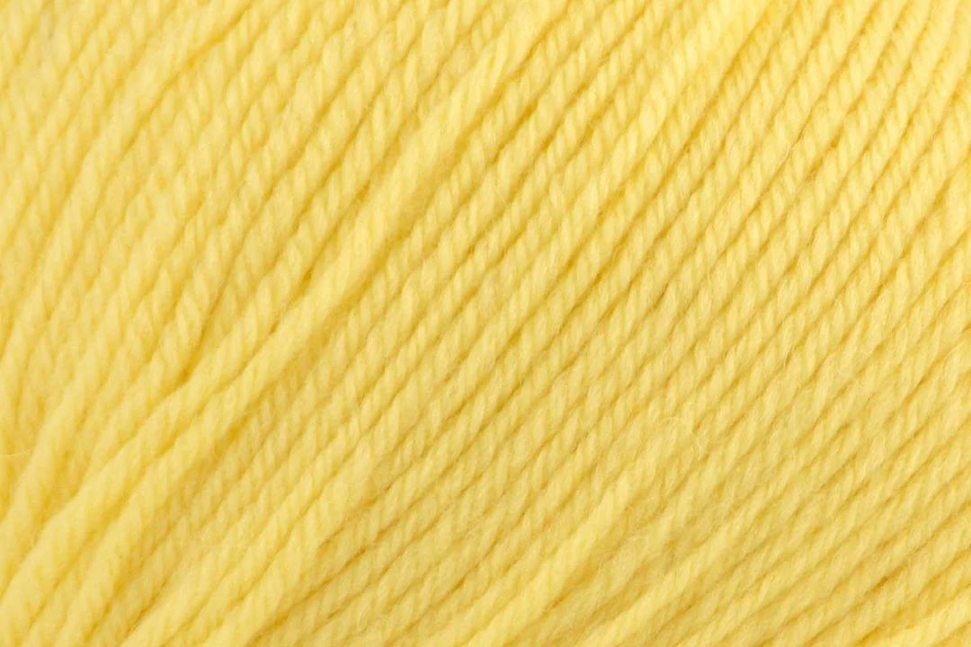 Universal Yarn Deluxe Worsted Superwash