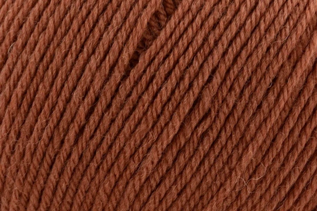 Universal Yarn Deluxe Worsted Superwash