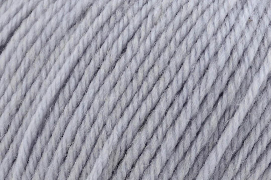 Universal Yarn Deluxe Worsted Superwash